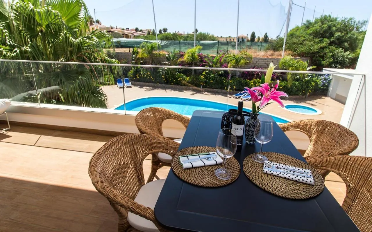 Stylish Apartment Near Beaches & City Center Lagos