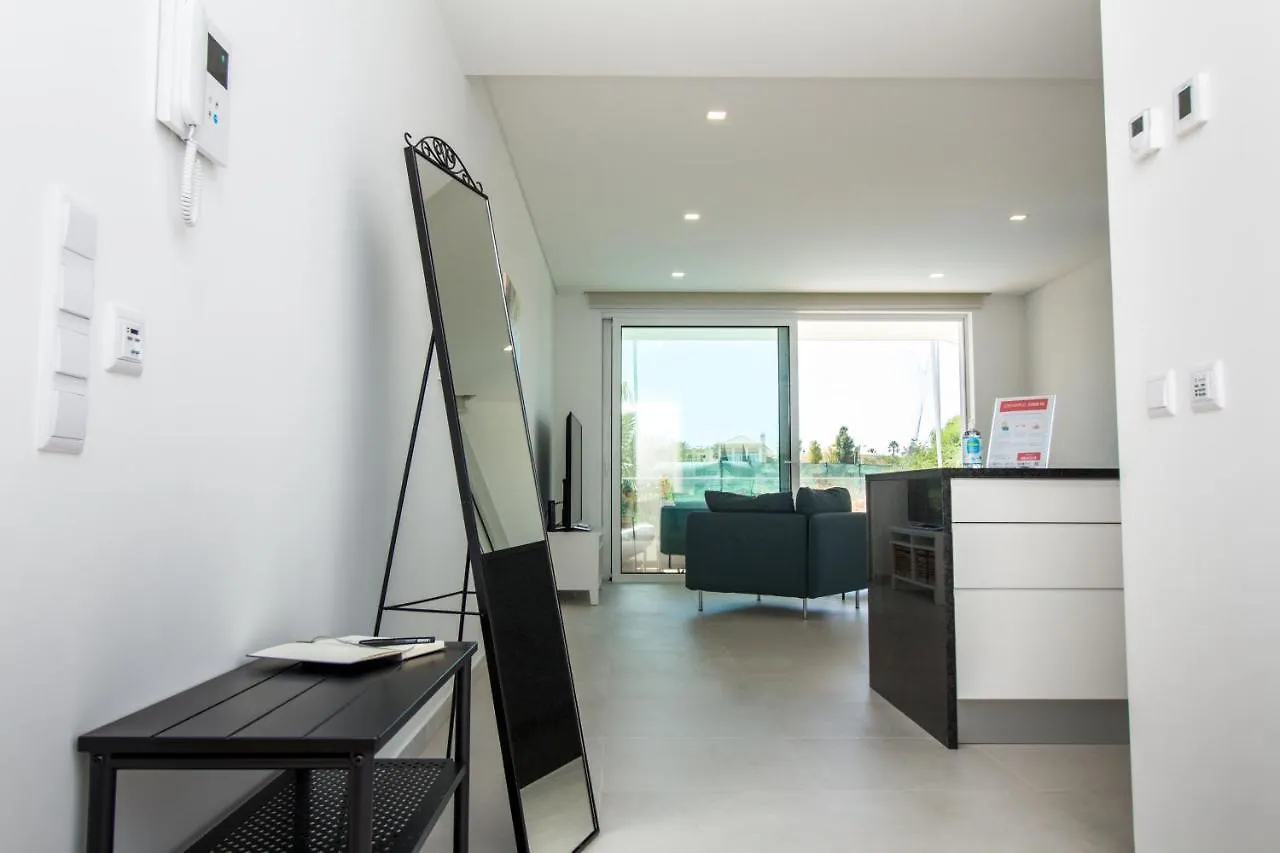 Stylish Apartment Near Beaches & City Center Lagos
